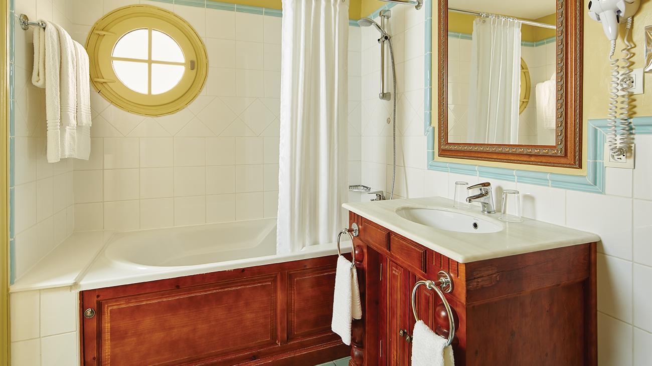 Studio Bathroom